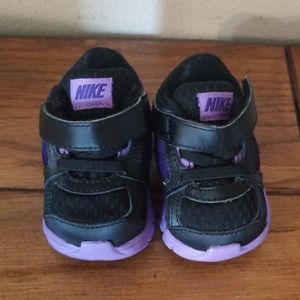 Toddler Girls Nike shoes size 2